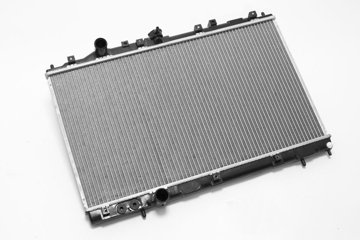 Радиатор охлаждения MT 1.3L 1.5L 1.6L