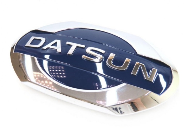 Эмблема решетки радиатора Datsun